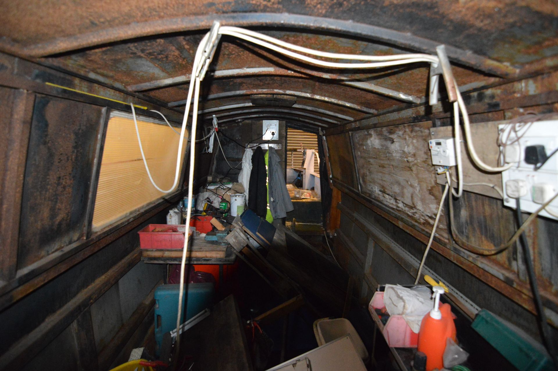 WELDED MILD STEEL CRUISER TYPE NARROWBOAT (known a - Image 16 of 22