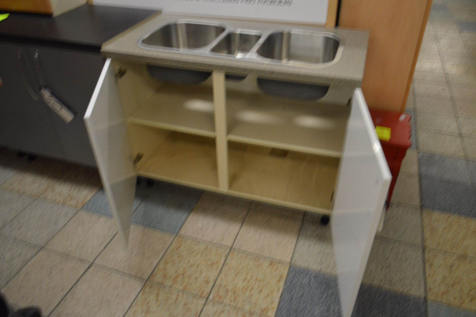 Sink Unit, with sink and worktop, approx. 1.16m wi - Image 3 of 3