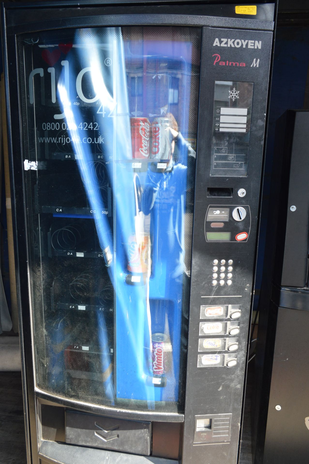 Grupo Azkoyen Palma M Canned Drink Vending Machine - Image 2 of 2