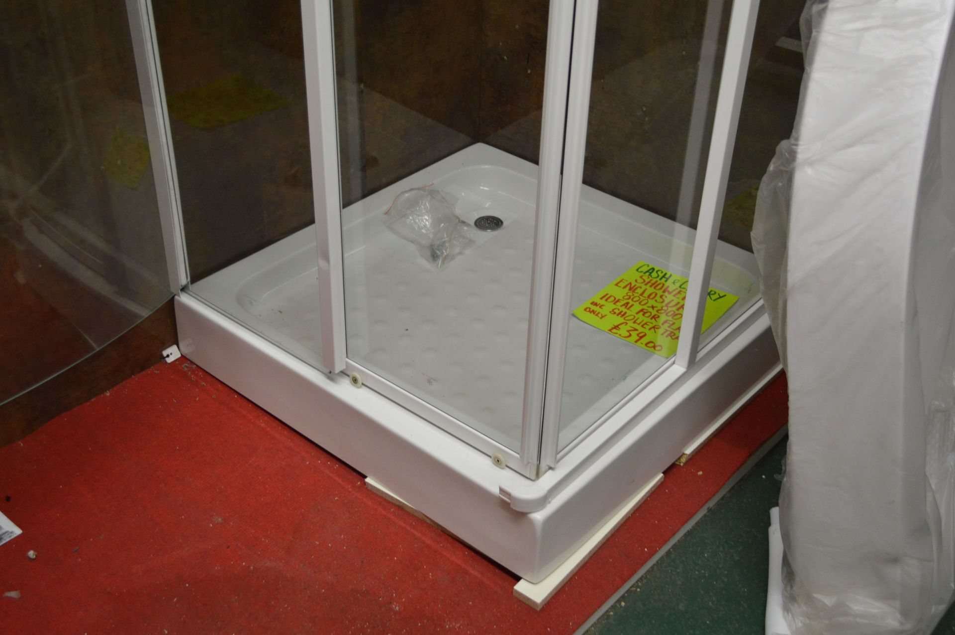 800mm x 800mm Shower Enclosure, with shower tray ( - Image 2 of 2