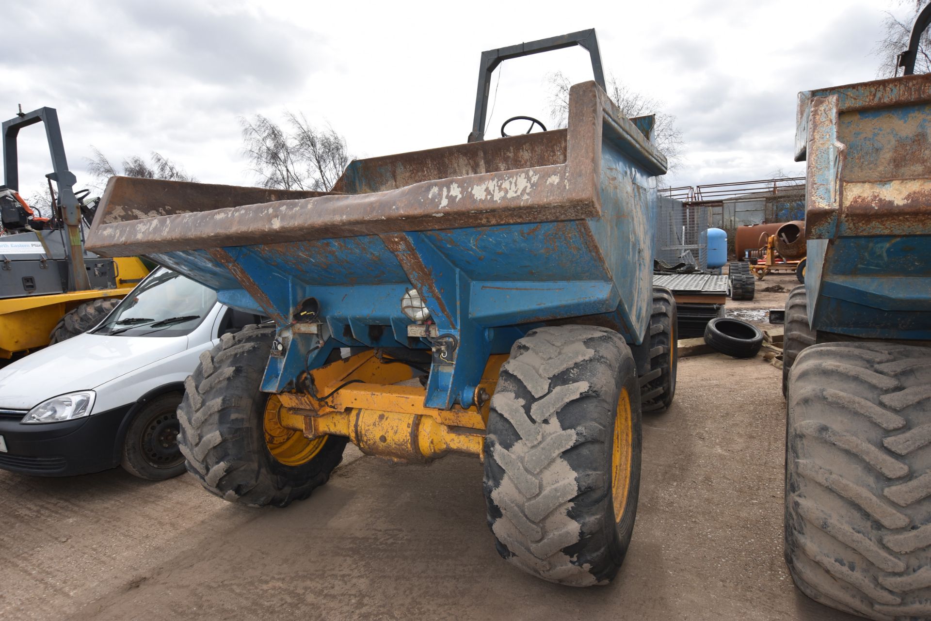 Benford Thwaites 9000PTR 4x4 Dumper, Registration Number: W904NWE, Year of Manufacture:- Indicated - Image 3 of 3