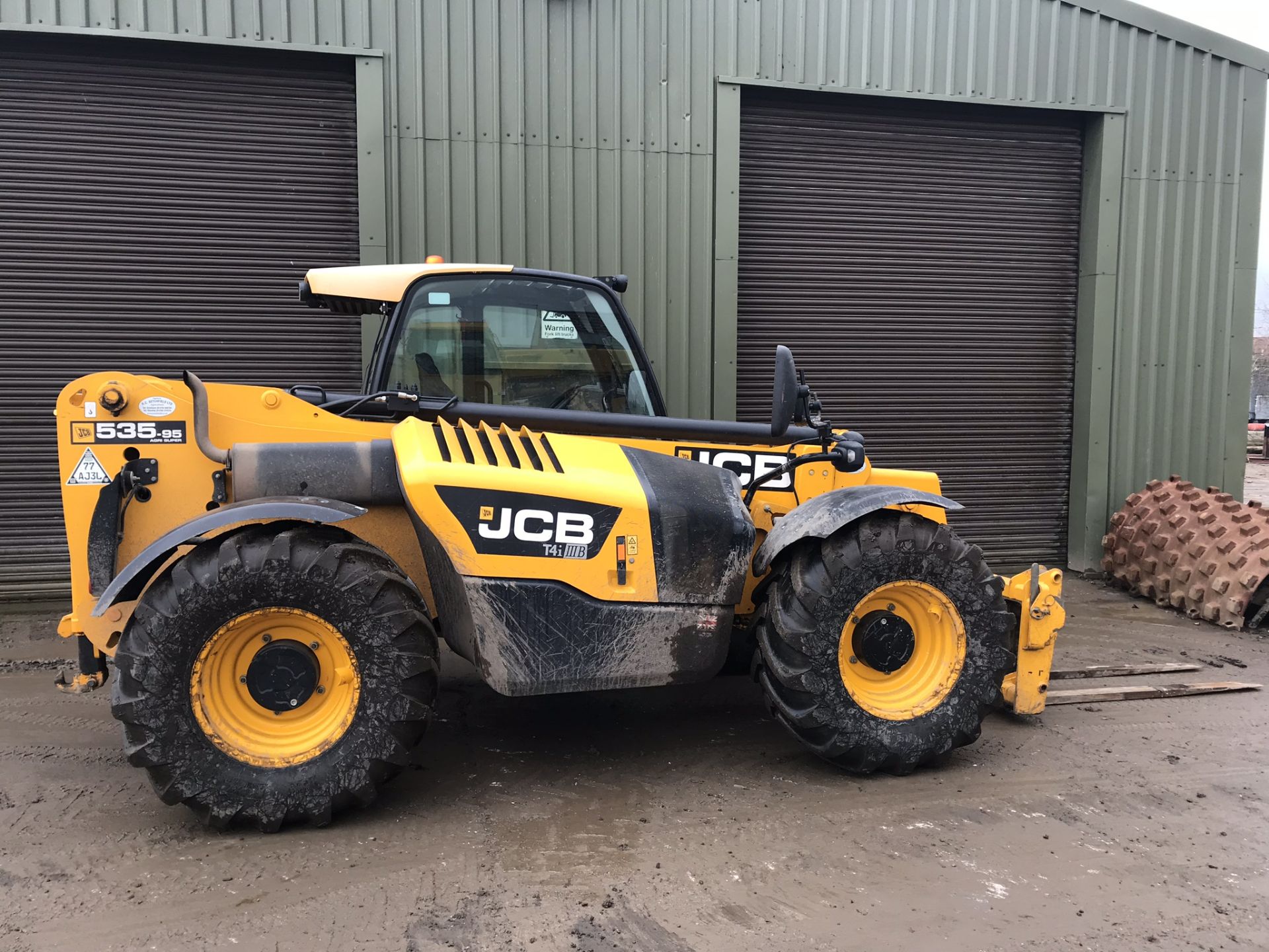 JCB 535-95 T4i ΙΙΙ B Agri Super Loadall Telescopic Handler, 145BHP, Registration No: FX14 CWP, - Image 4 of 4