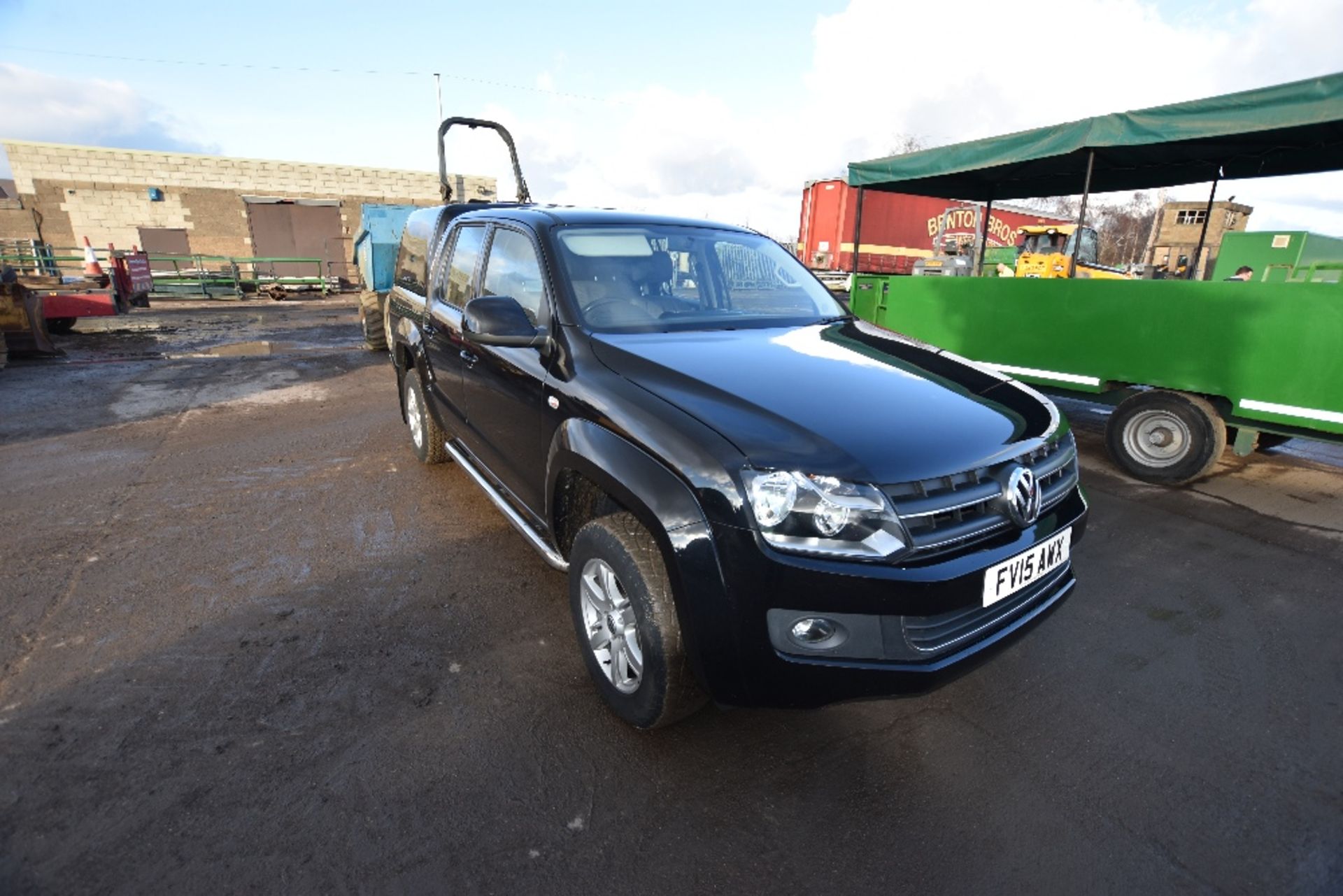 VW Amarok Trendline 2.0 BiTDi 180 4Motion Double Cab Pick Up Truck Fitted With Workstyle Canopy,