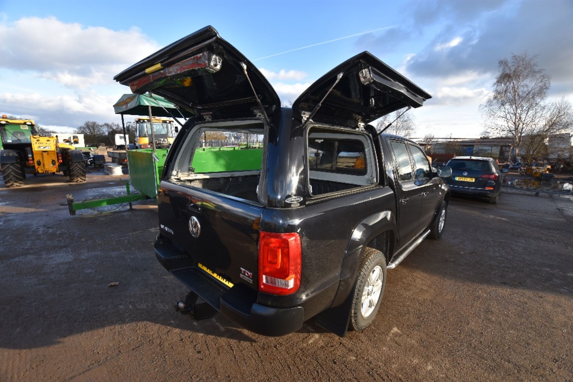 VW Amarok Trendline 2.0 BiTDi 180 4Motion Double Cab Pick Up Truck Fitted With Workstyle Canopy, - Image 7 of 13