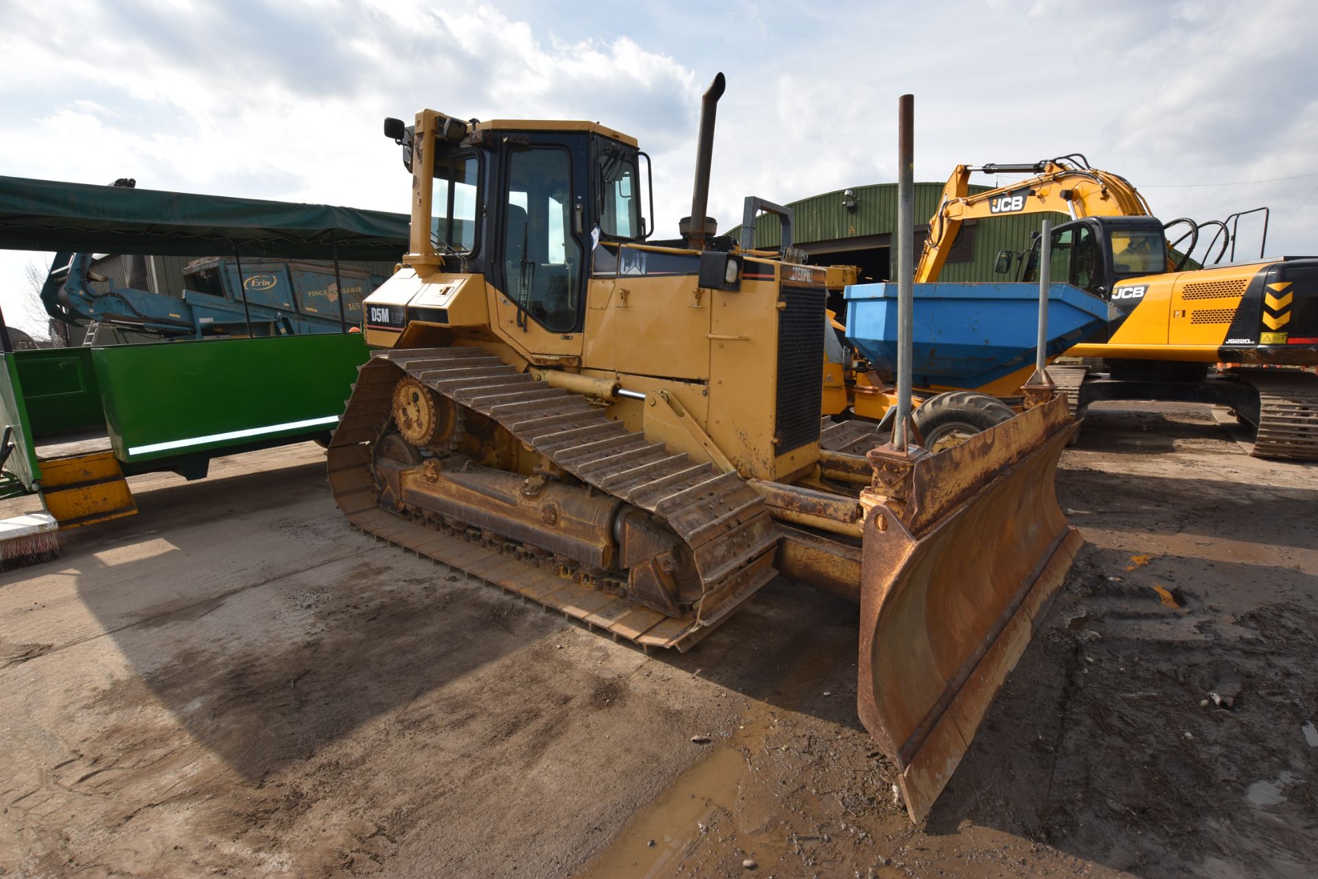 Caterpillar D5M LGP Dozer, 6 Way Blade, Serial No: - Image 4 of 15