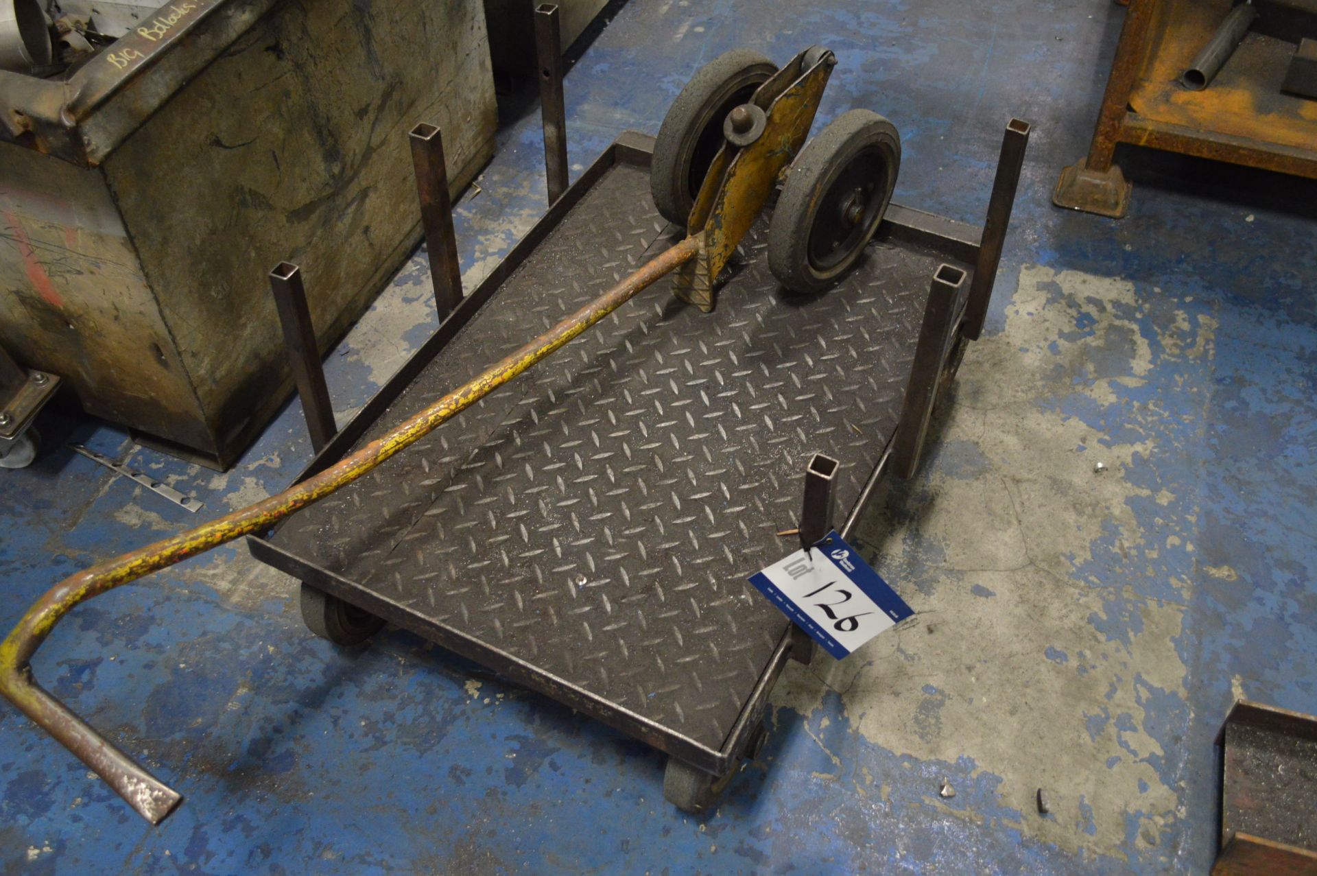 Steel Tug Lift Platform Truck, approx. 900mm x 600