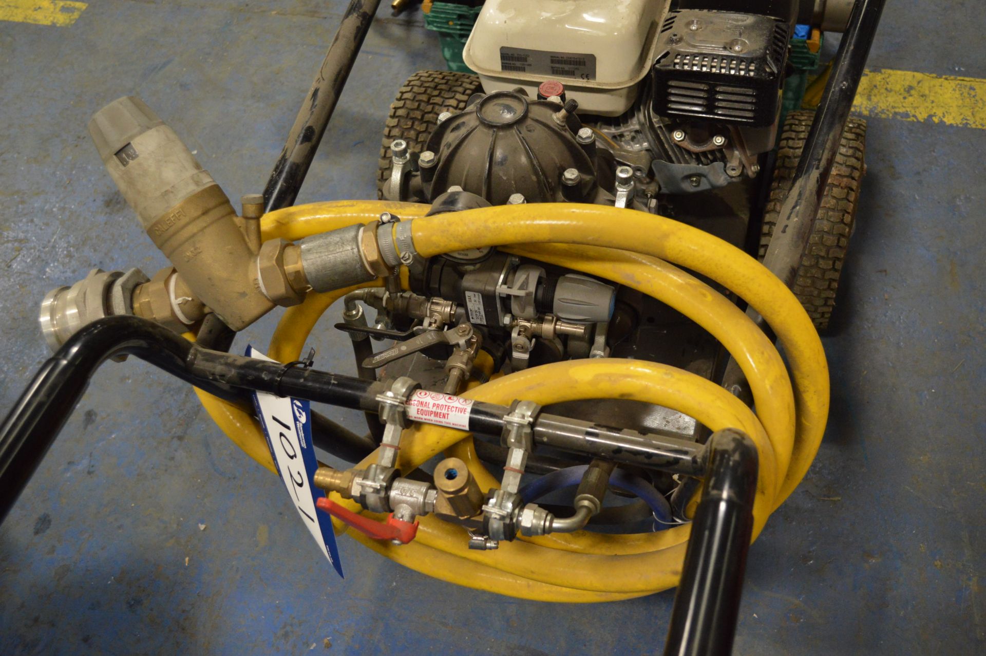 Portable Petrol Engine Pumping Set - Image 4 of 5