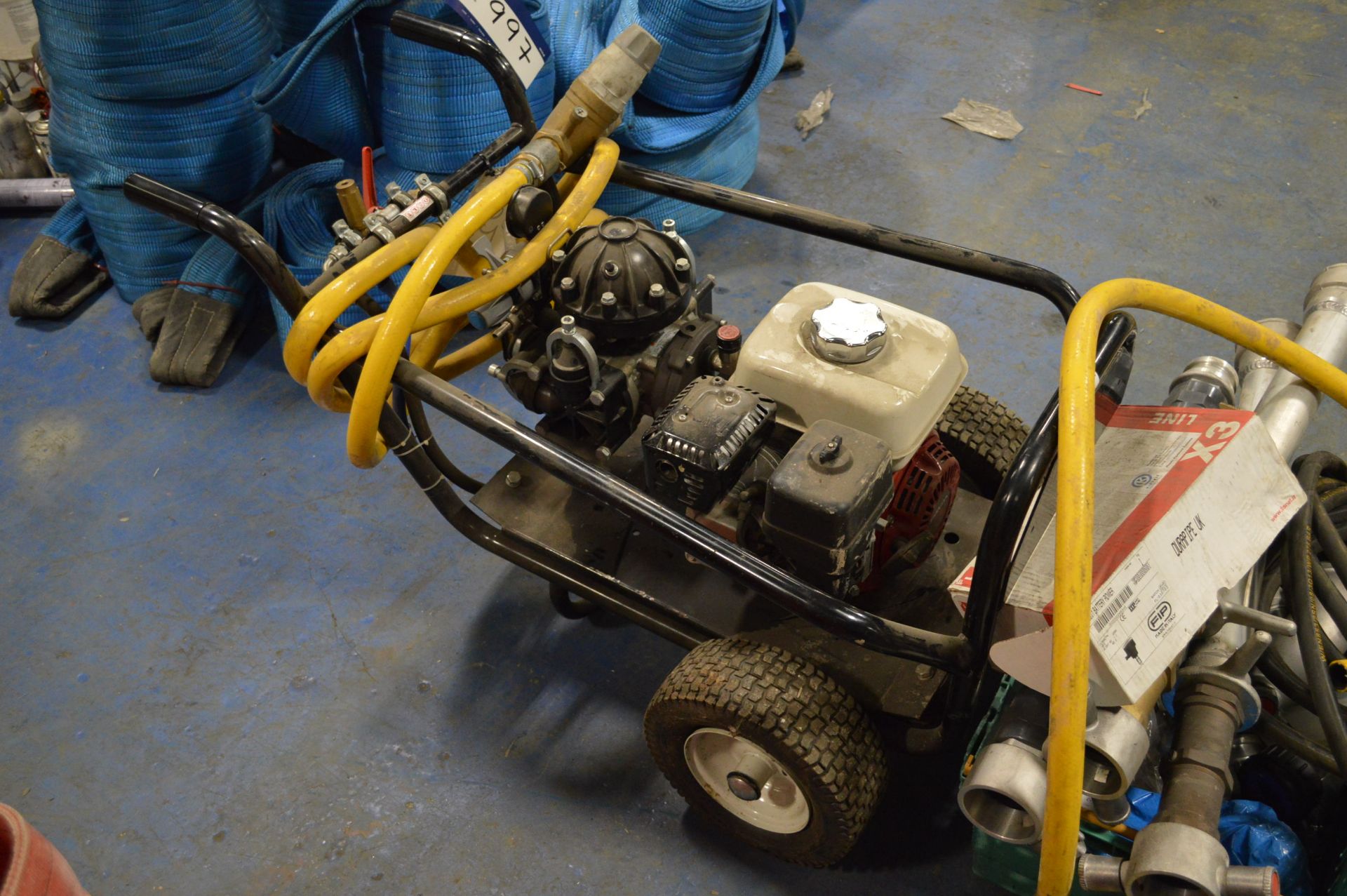 Portable Petrol Engine Pumping Set - Image 2 of 5