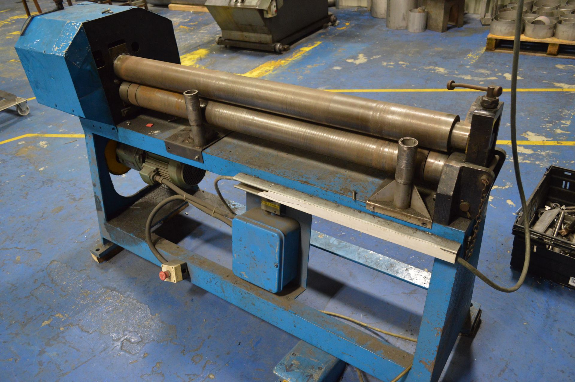 1.3m wide TRIPLE ROLL BENDING MACHINE - Image 2 of 4