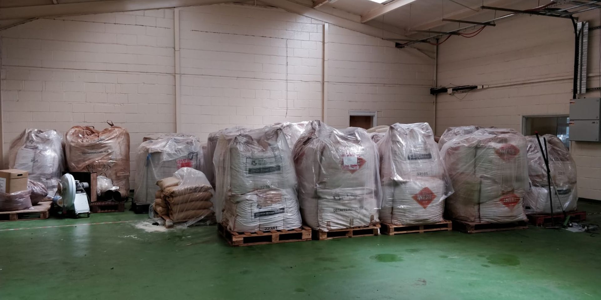 Approx. 14 Tonnes Tea Dust (in bulk tote/big bags) (vendor comment – suitable for re-processing) - Bild 2 aus 2