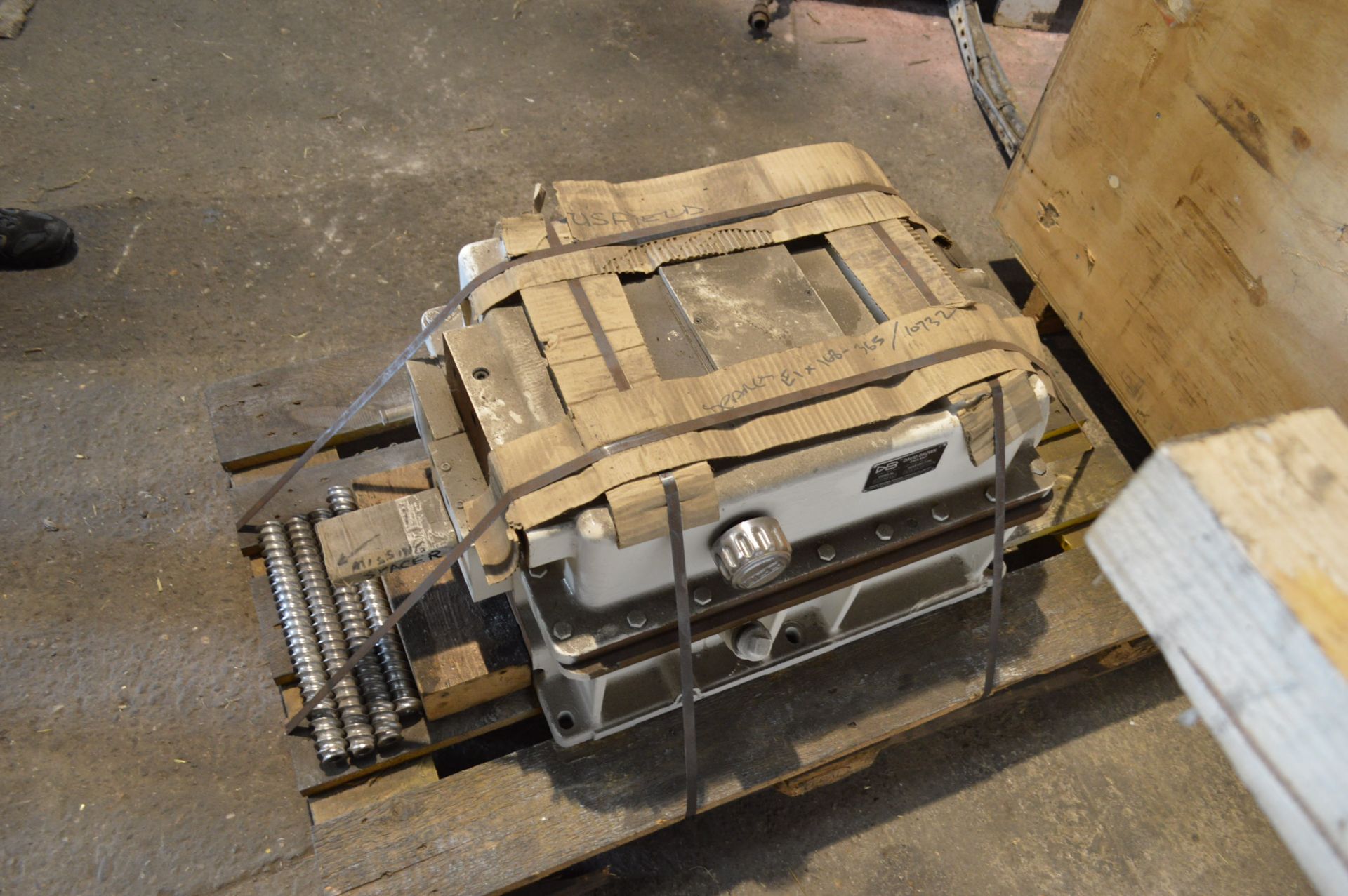 David Brown MPF65 MK4 Gearbox, understood to have been rebuilt, suitable for Baker Perkins MPF65 - Image 2 of 4