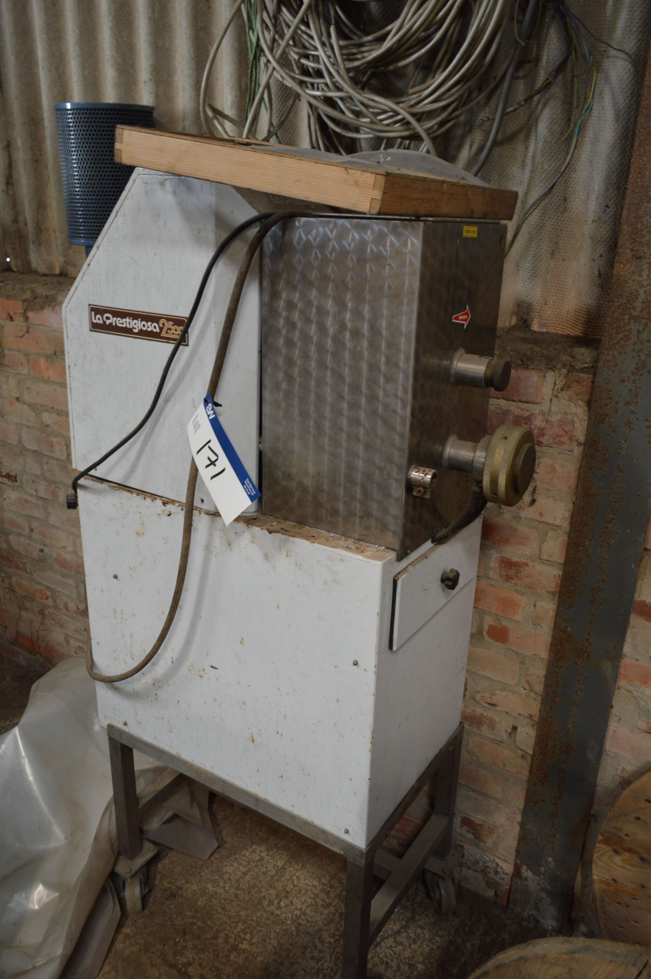 La Prestigiosa 2500 Pasta Extruder