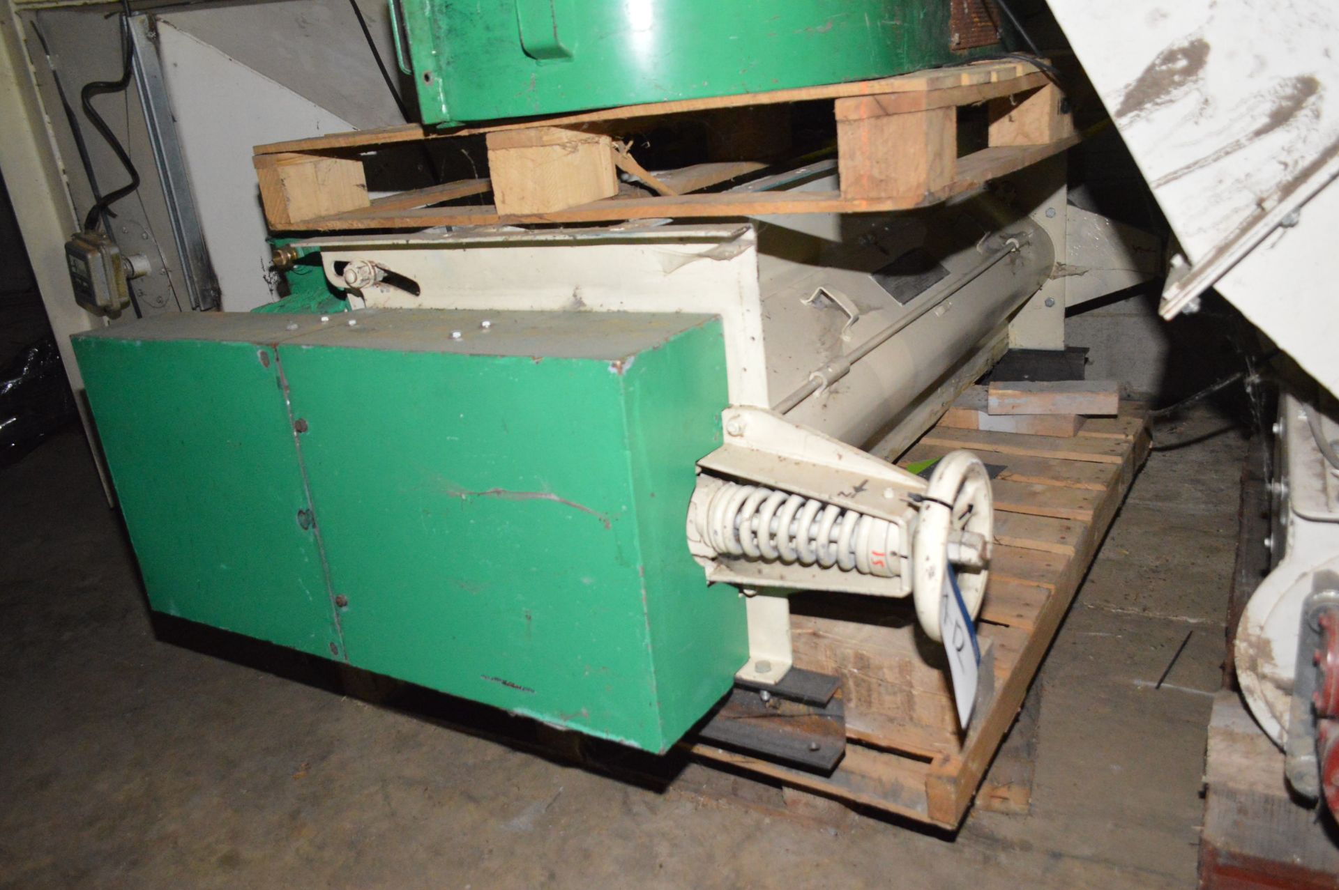 Simon Barron 1.4m wide-on-rolls PELLET CRUMBLER, w