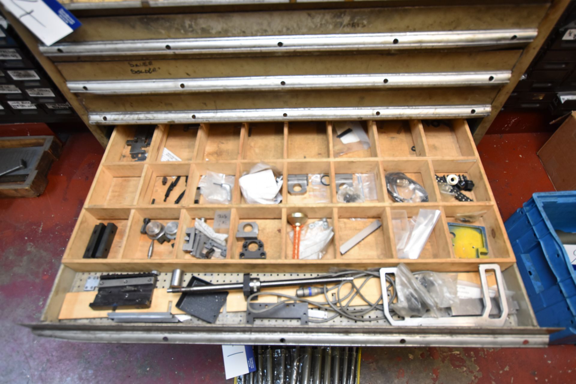 Contents to 4 Roller Drawers including Machine Par - Image 2 of 3
