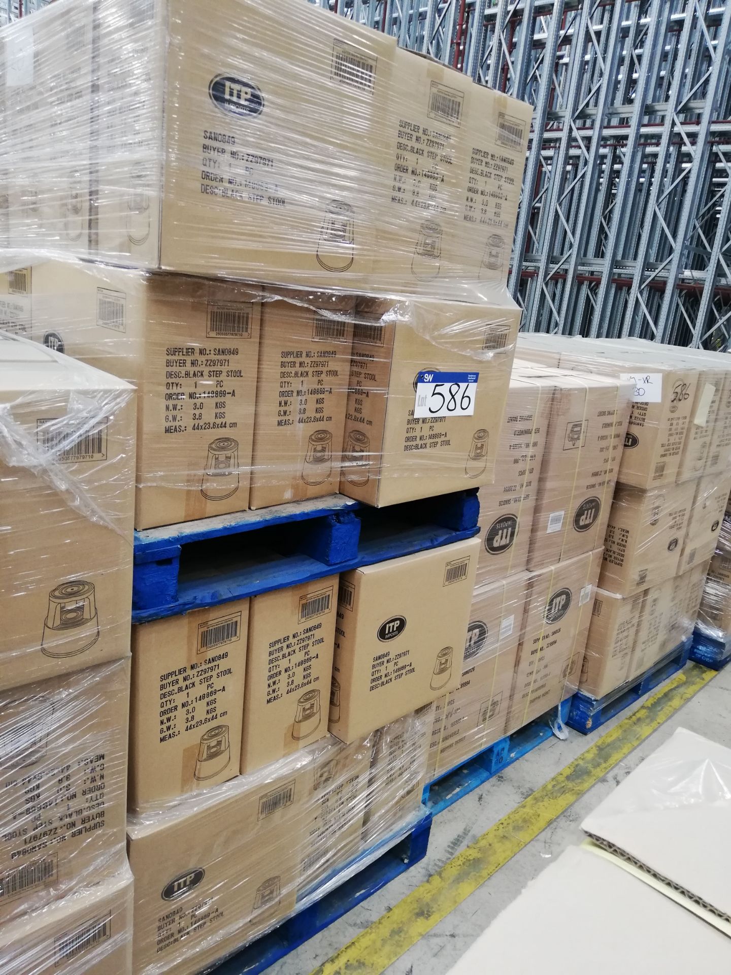 100 x ITP Black Step Stools (Boxed) on 3 pallets