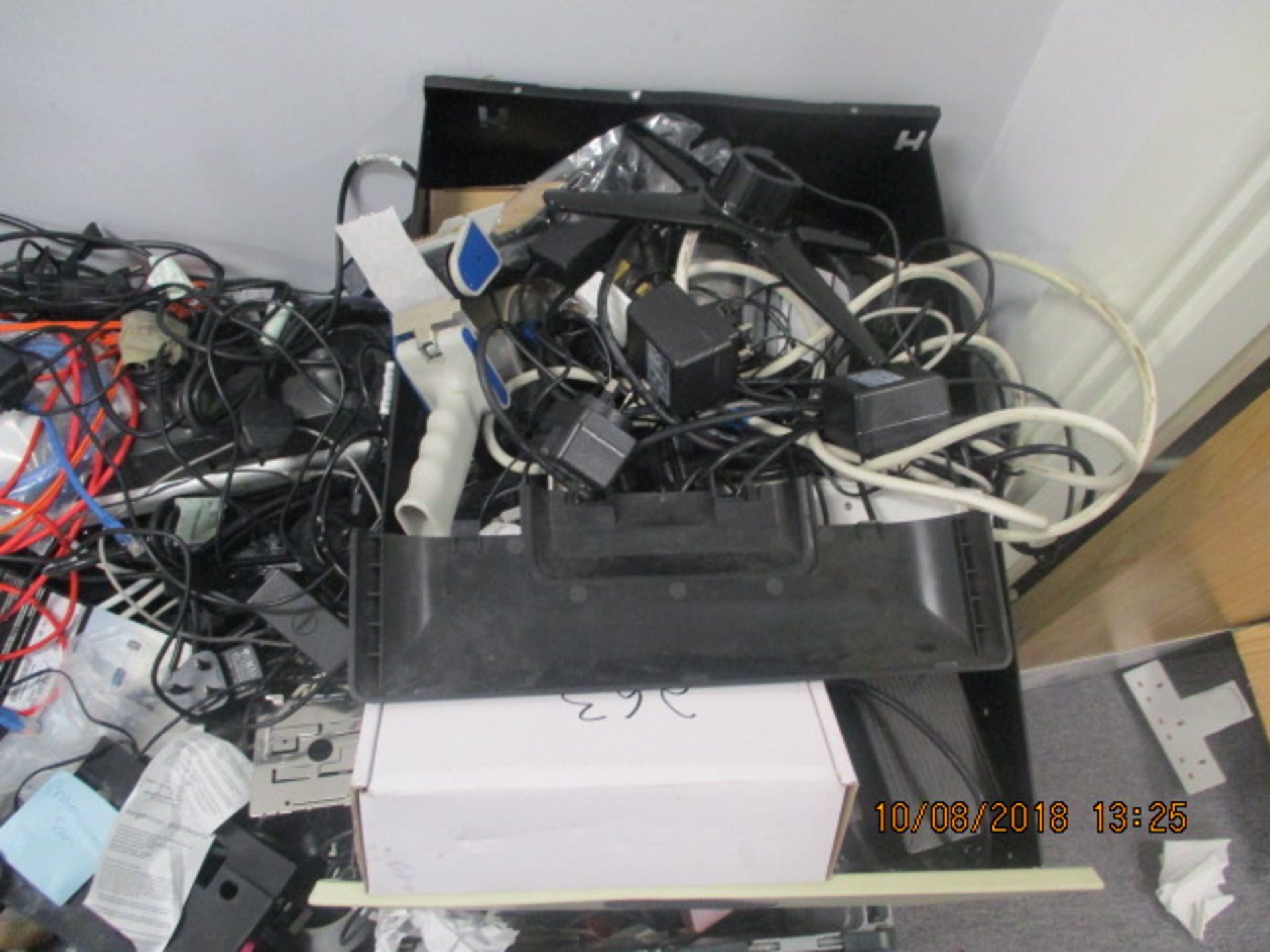 Assorted Computer Electrical Equipment, as set out - Bild 3 aus 3
