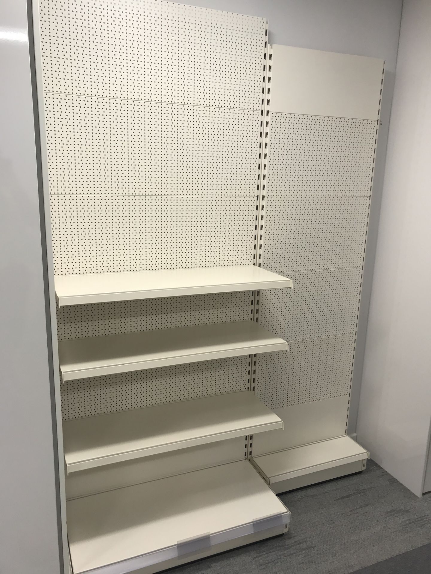 8 x Bays of Single Sided Cantilever Shelving - Image 2 of 4