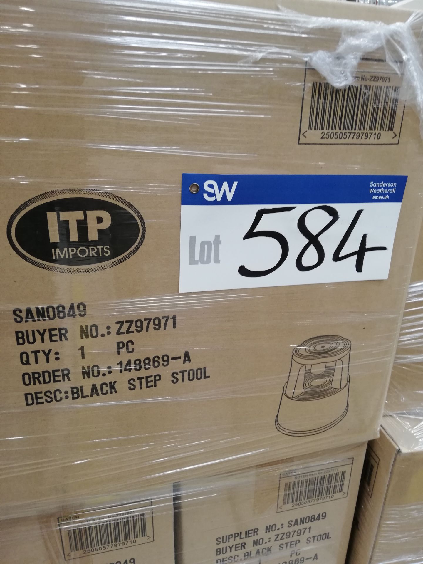 150 x ITP Black Step Stools (Boxed) on 5 pallets