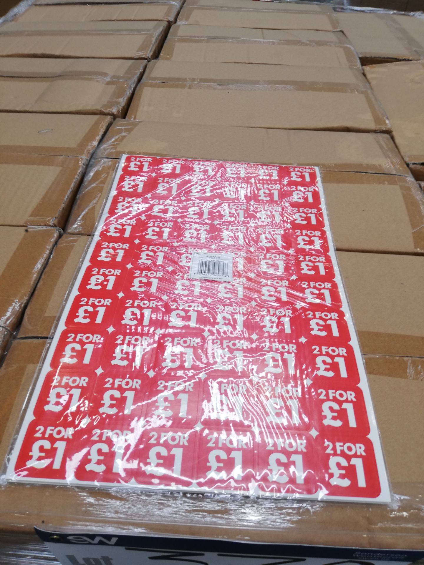 2,600 x Generic Sale Stickers ‘2 for £1’ (Boxed)