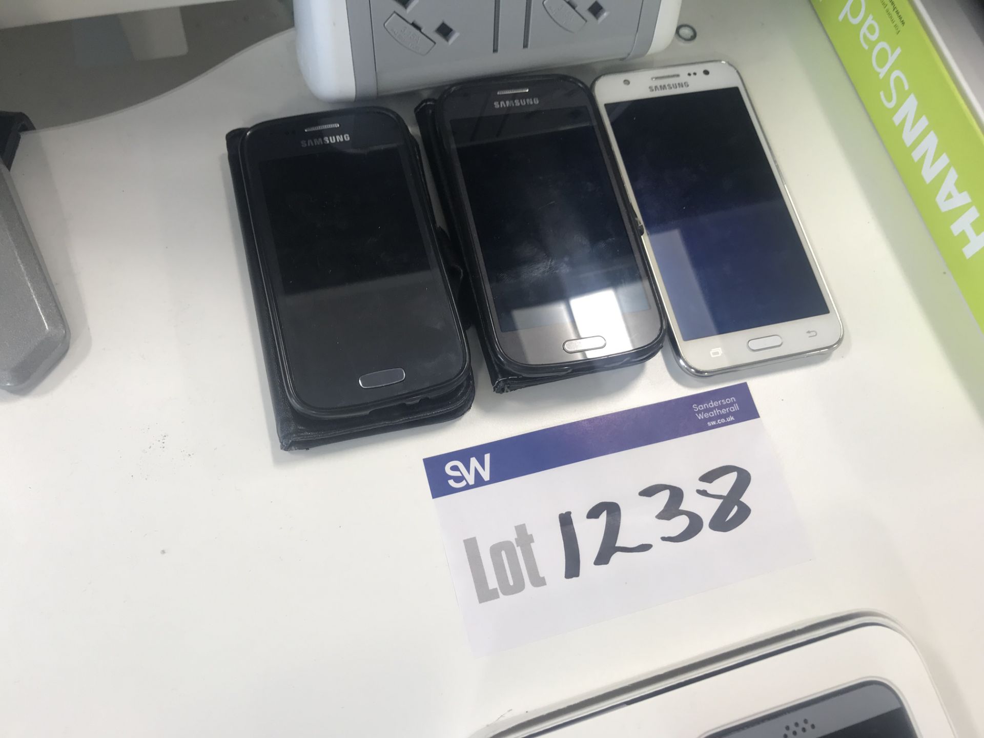 3 x Assorted Samsung Mobile Phone Handsets