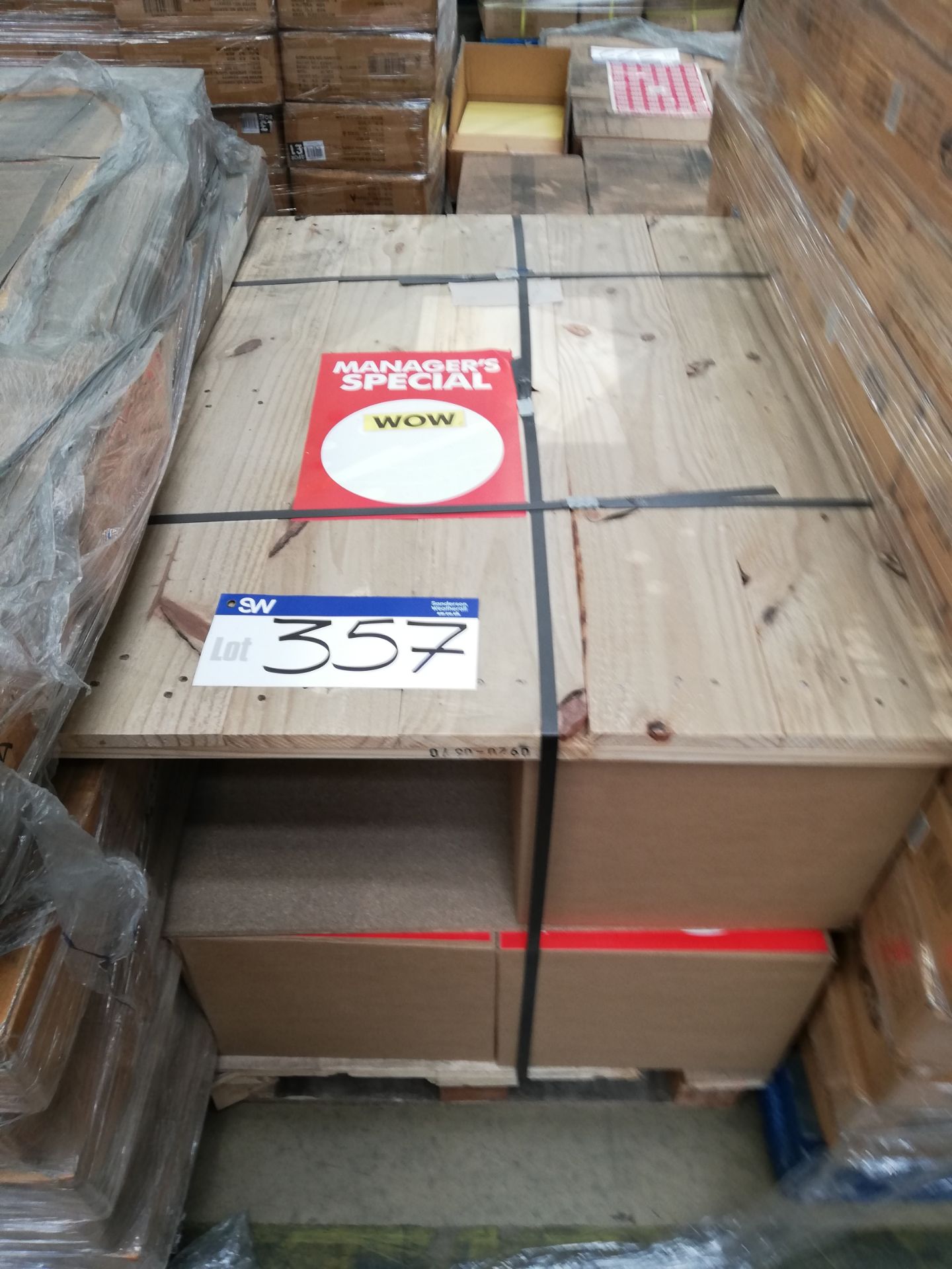 9 x Boxes of Generic Sale Stickers ‘Managers Speci