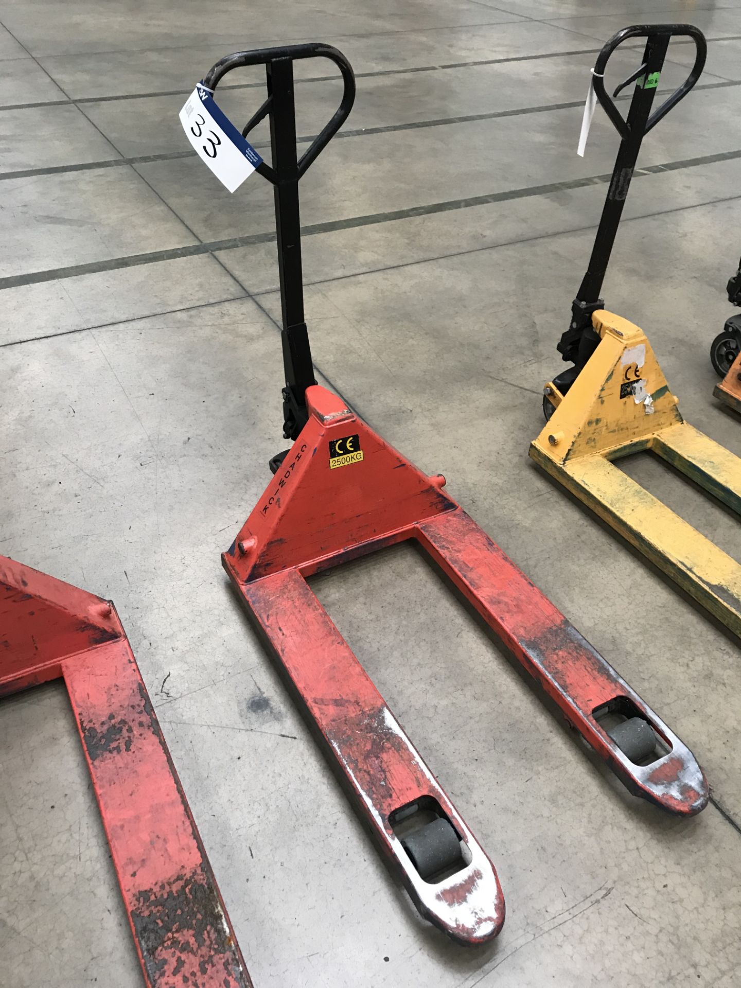 2500kg Hydraulic Pallet Truck