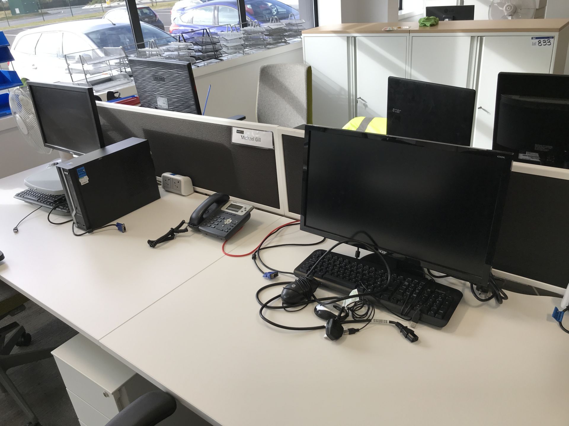 3 x Laptop by Dell and Acer, 6 x Monitors, 5 x Key - Image 2 of 5