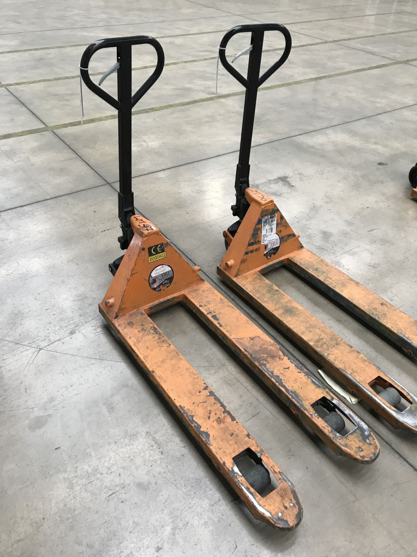 2000kg Hydraulic Pallet Truck