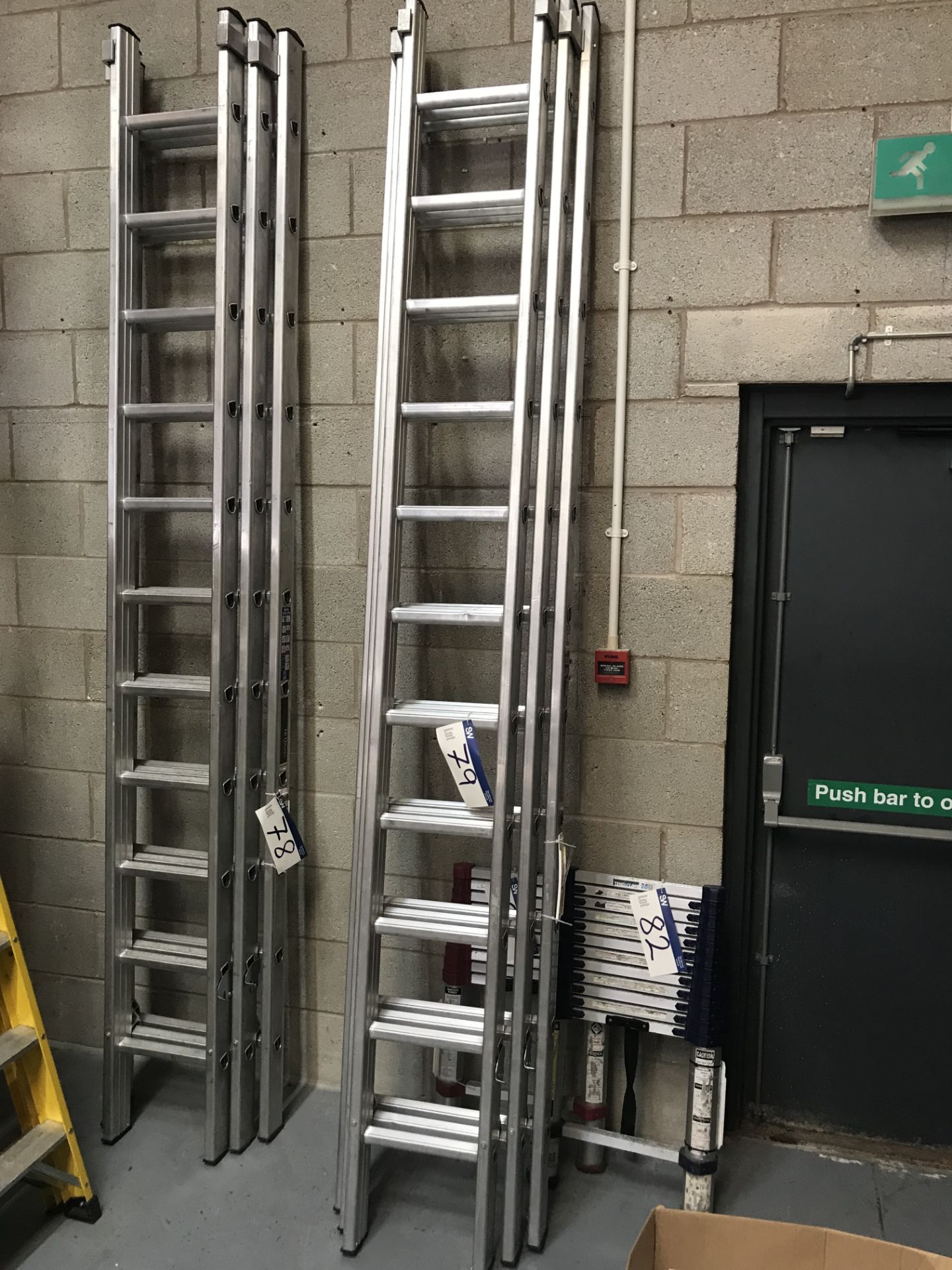 TB Davies Triple Extension Aluminium Ladder