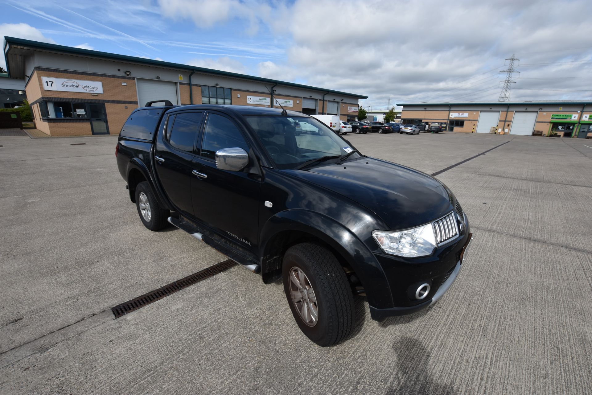 Mitsubishi L200 Trojan Double Cab DI-D 4x4 Pick Up, registration no. LR13 KPE, date first registered - Image 2 of 8