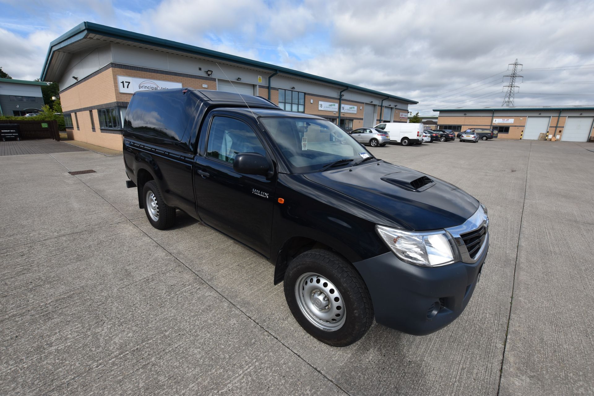 Toyota Hilux Active D-4D 144 Single Cab 4x4 Pick Up, registration no. LL15 JVC, date first - Image 2 of 7