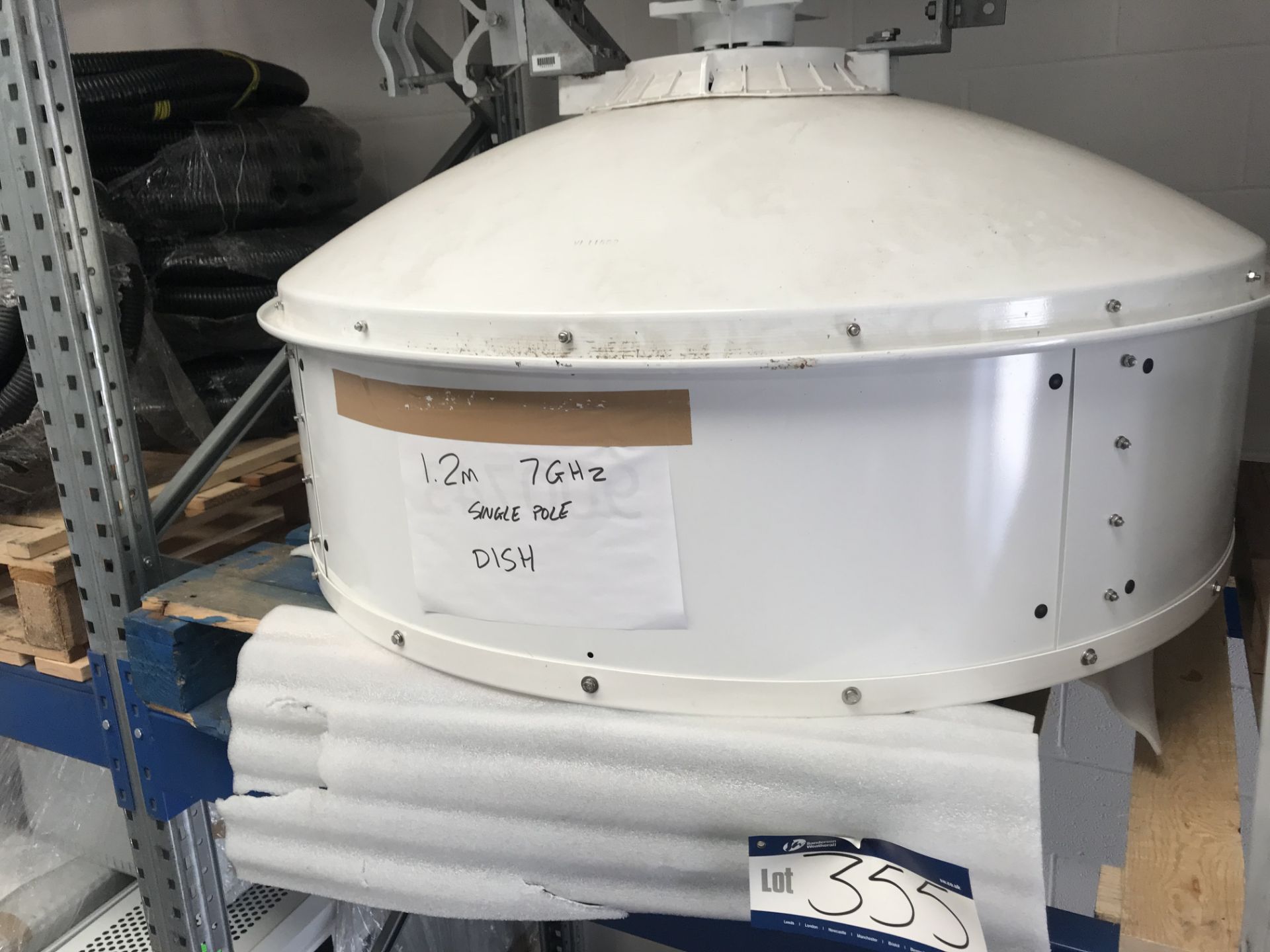 1.2m Dia 7 GHZ Single Pole Dish on pallet