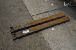 One Pair of Fork Lift Truck Extensions, (reserve r
