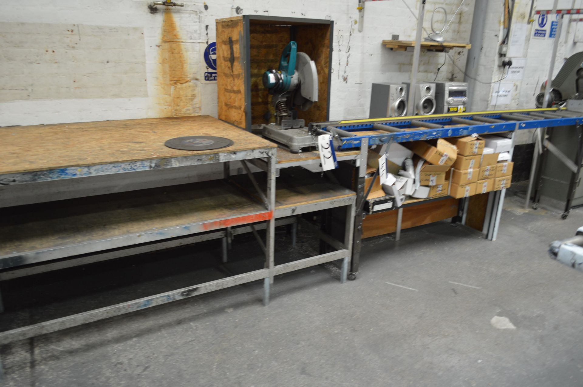 Roller Feed Table/ Bench, roller feed approx. 3m x
