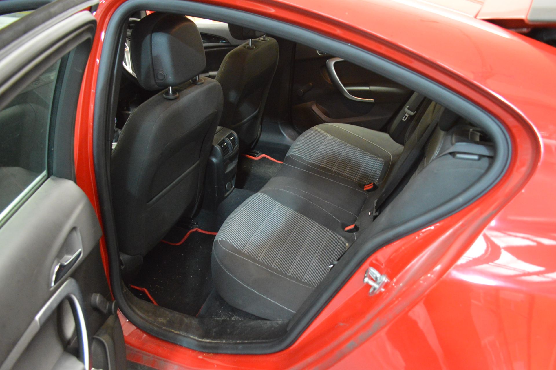 Vauxhall INSIGNIA SRI NAV VXL RED CDTI 0G-A 2.0CDT - Image 6 of 7