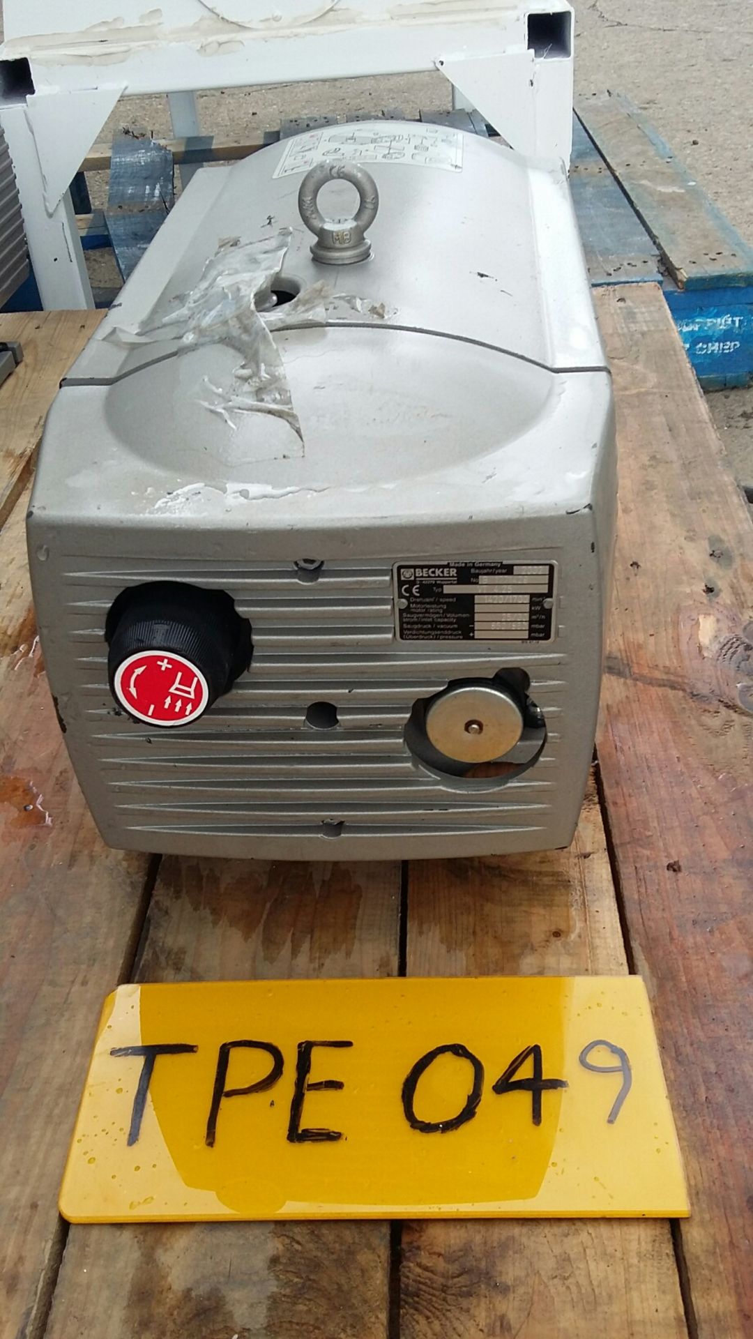 Becker VT4-25 Vacuum Pump, 3 phase (unused) - Bild 2 aus 3