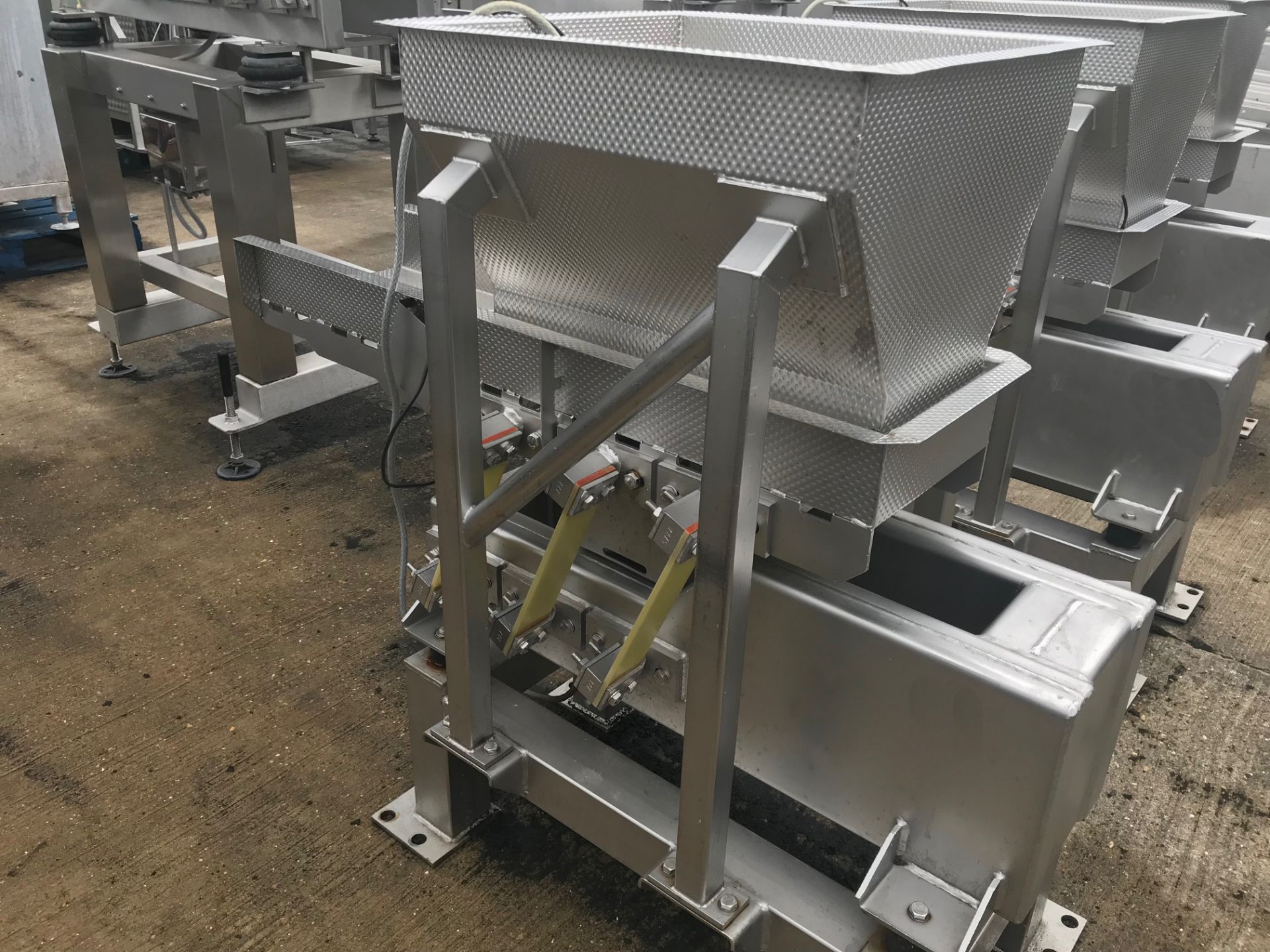 Stainless Steel Vibratory Feeder, with infeed chut - Image 2 of 3