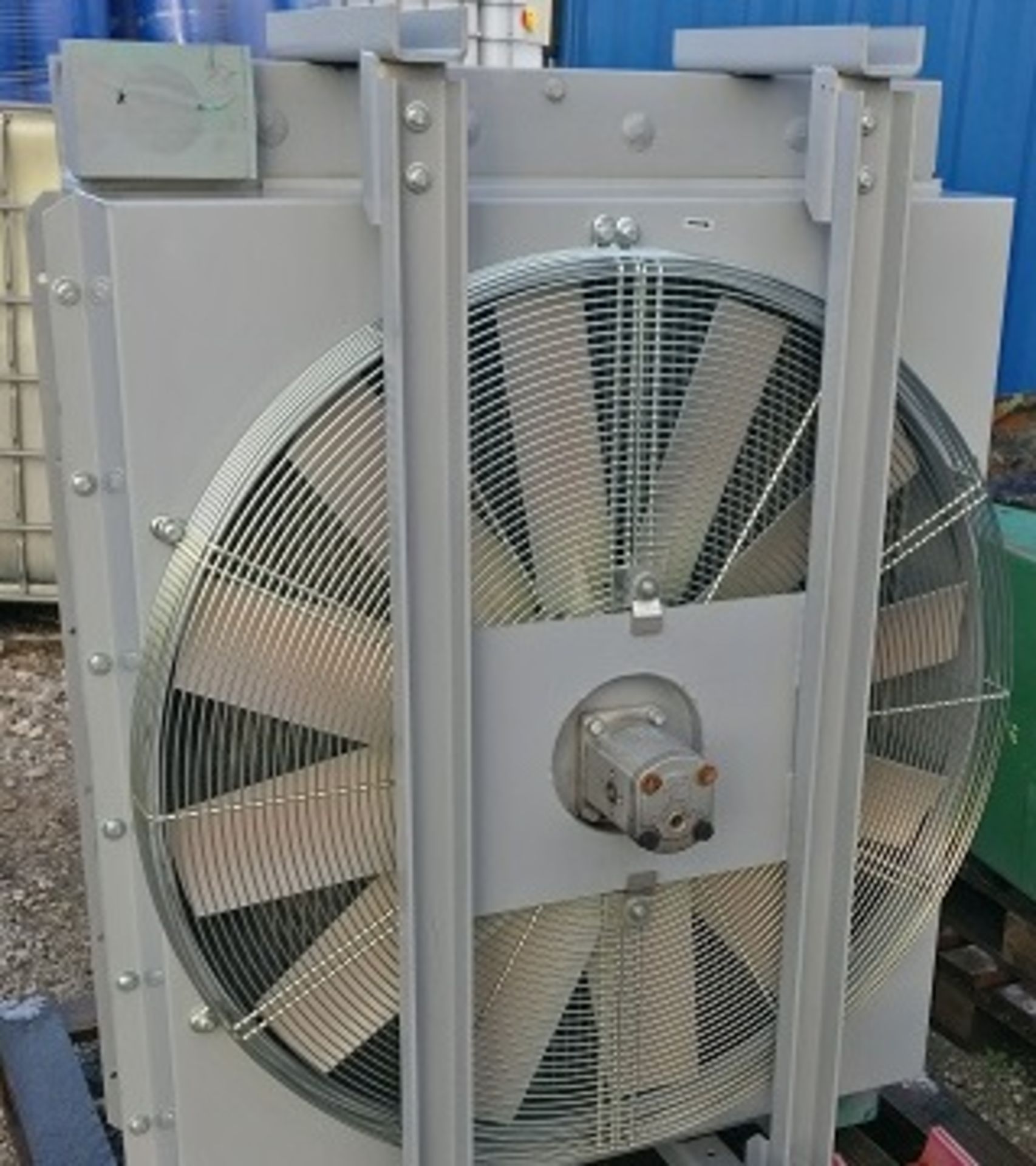 Large Hydraulic Cooler (new / unused) (fan hydraul - Image 2 of 2