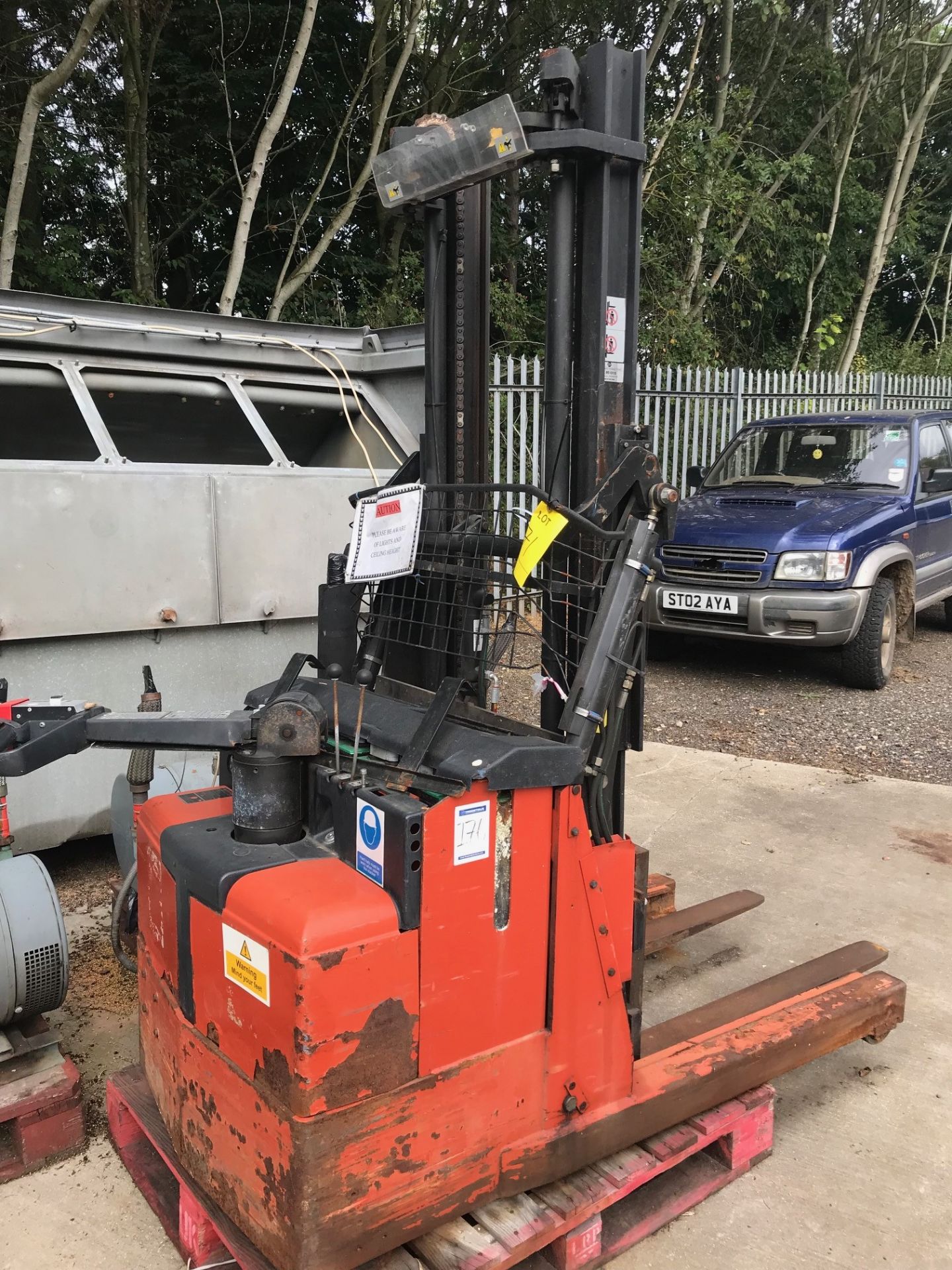 BT LSR1200 Pedestrian Battery Electric Reach Truck - Image 2 of 2