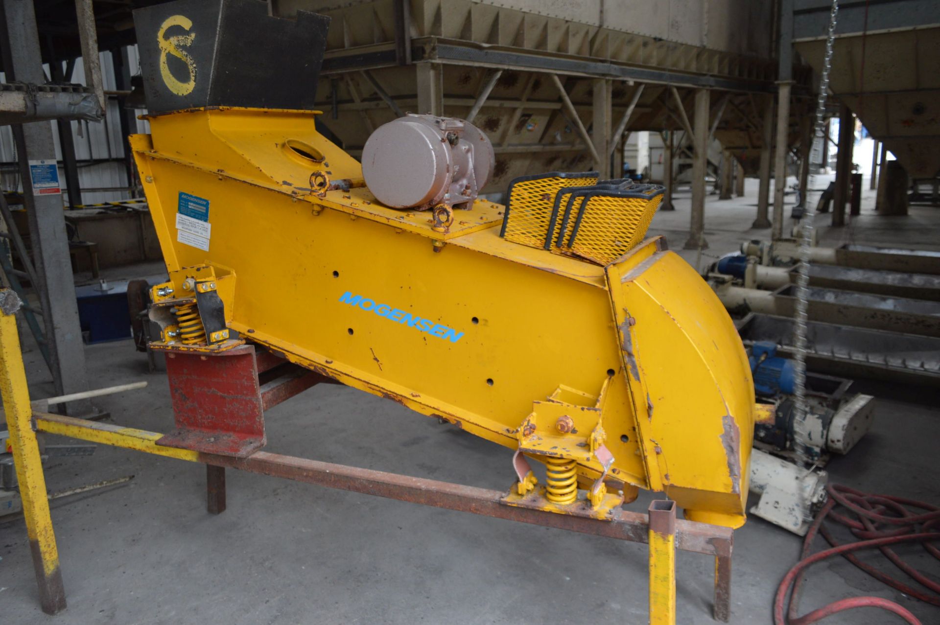 Mogensen S0524 500mm x 1.3m TWO DECK VIBRATORY SCR