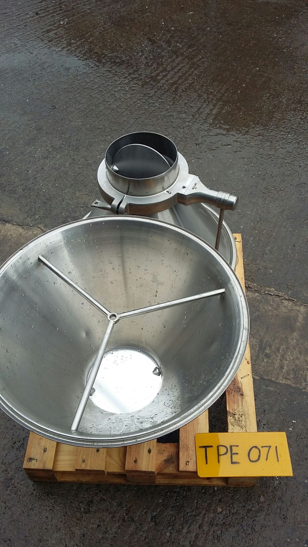 Two Muller Stainless Steel Hoppers, with 200mm dia - Bild 3 aus 4