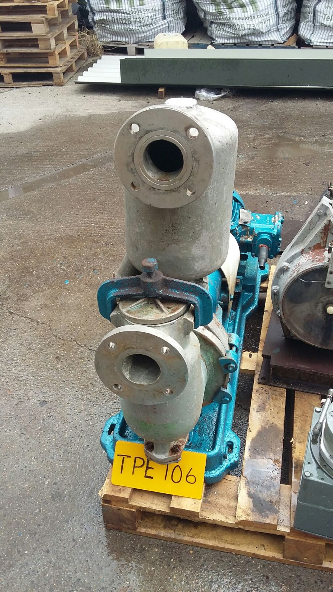 Labour UPL26 Hastalloy (R55) Self Priming Pump Set