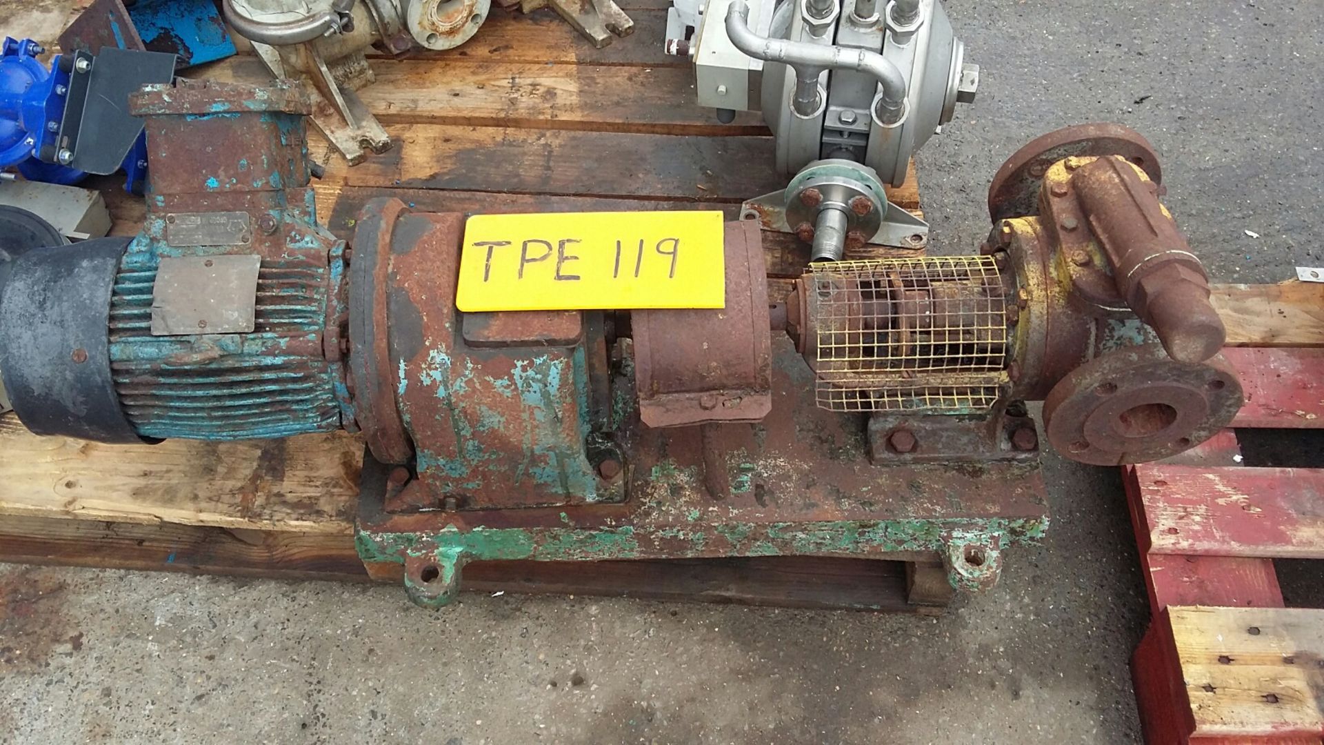 Rotan Cast Iron 2" Integral Gear Pump, with pressu