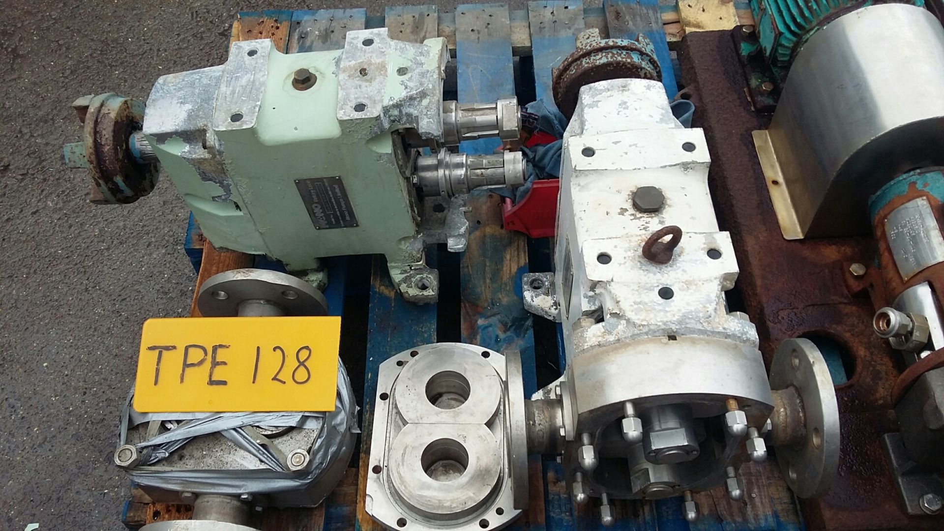 Mono Stainless Steel 2" Lobe Pump, with a second u - Bild 2 aus 5