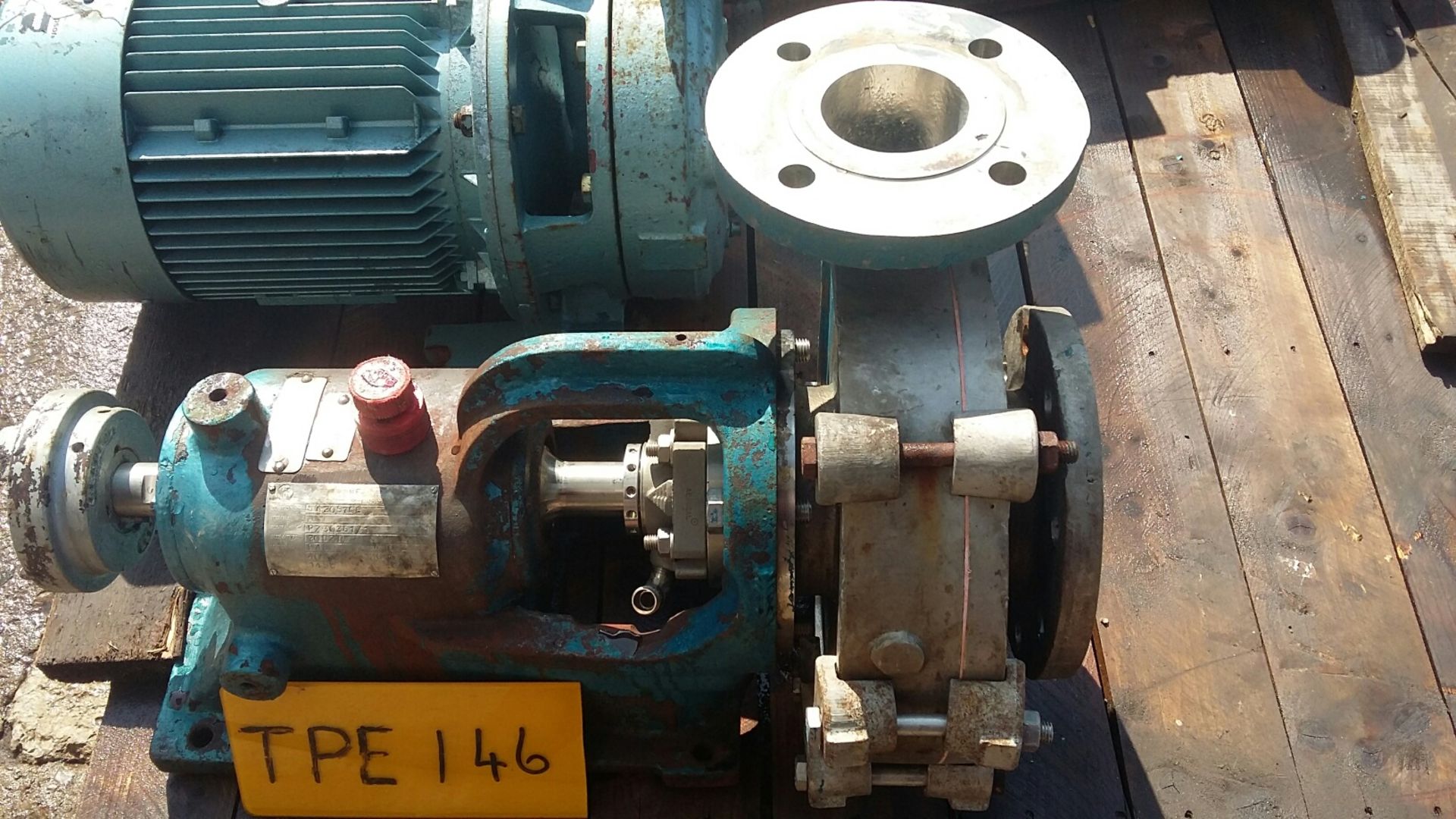 Labour 30-DZTM 4" x 3" Pump, with eight blade impe