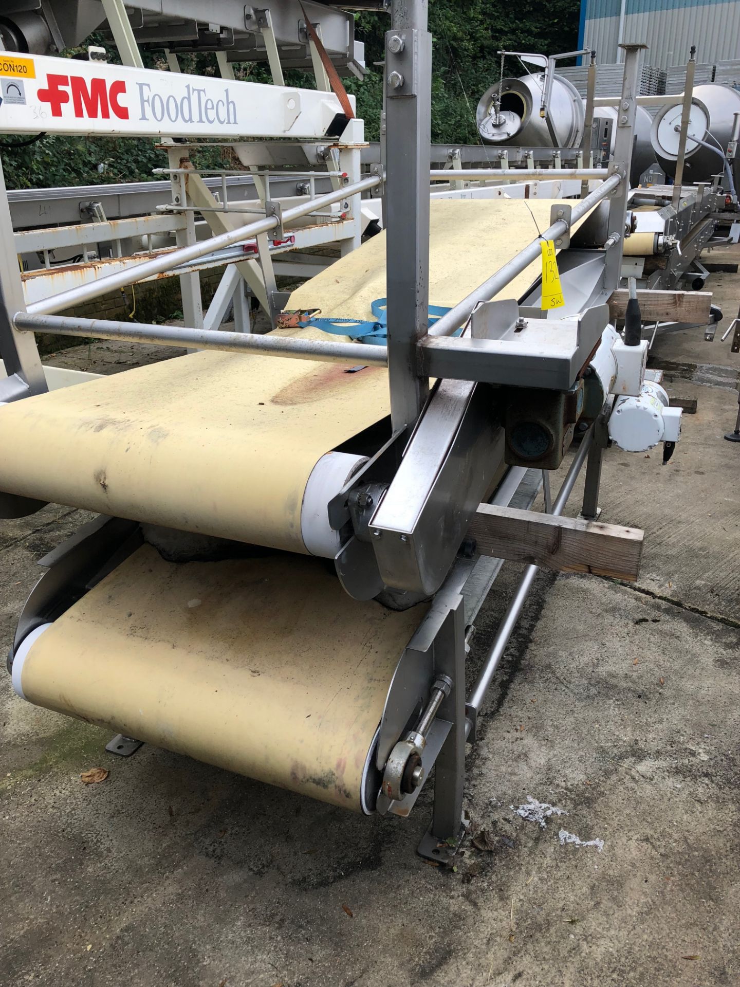 Two Conveyors - Bild 2 aus 3