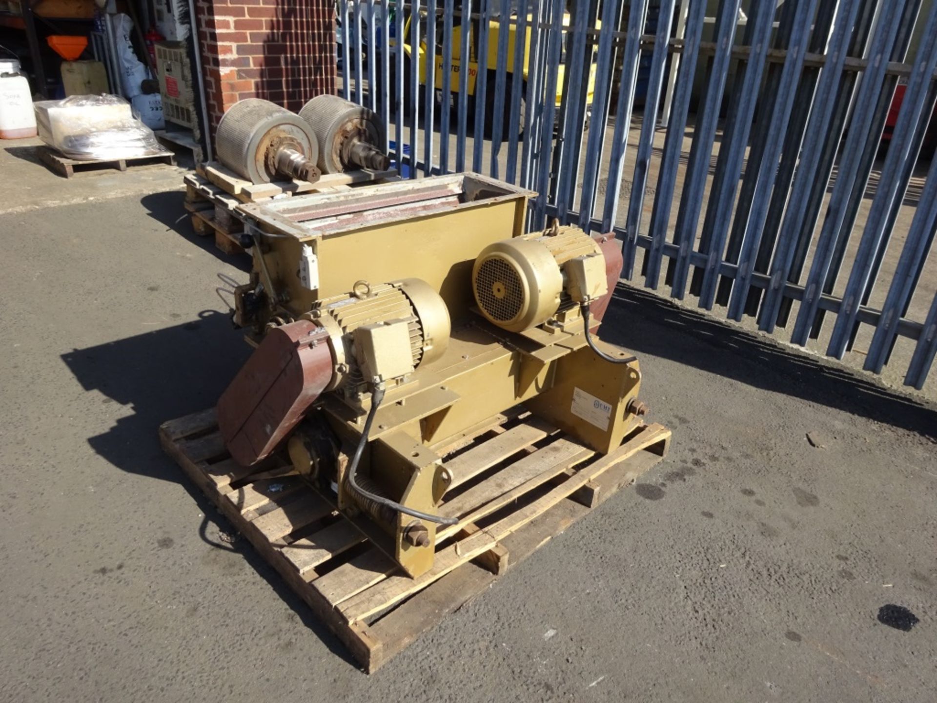 UMT CRE80 Crumbler, 800mm rolls, 5.5kW motor, 2.2k