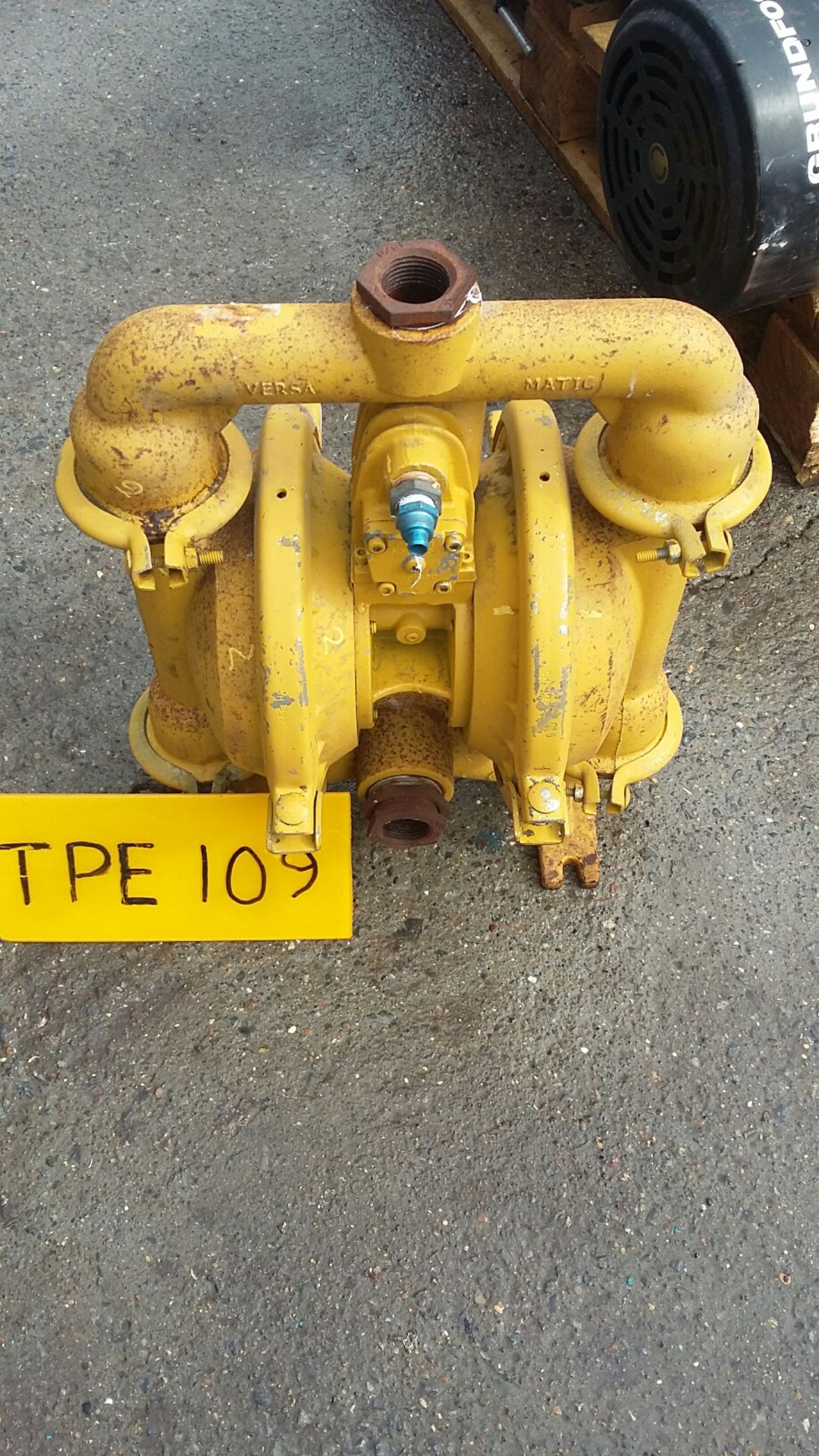 Versamatic Mild Steel Double Diaphragm Pump, with