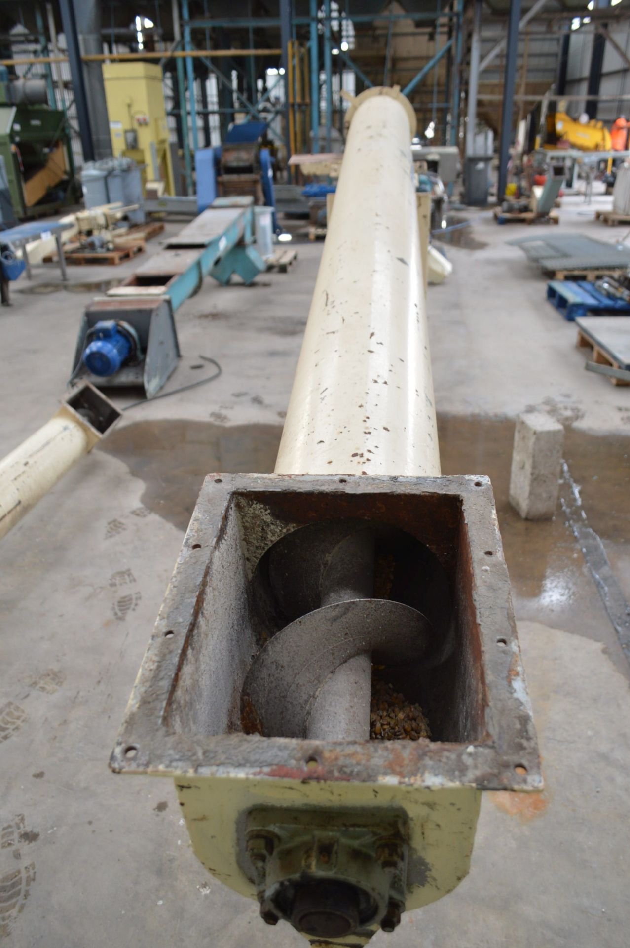 200mm dia. Inclined Auger Conveyor, approx. 3.1m l - Image 3 of 3