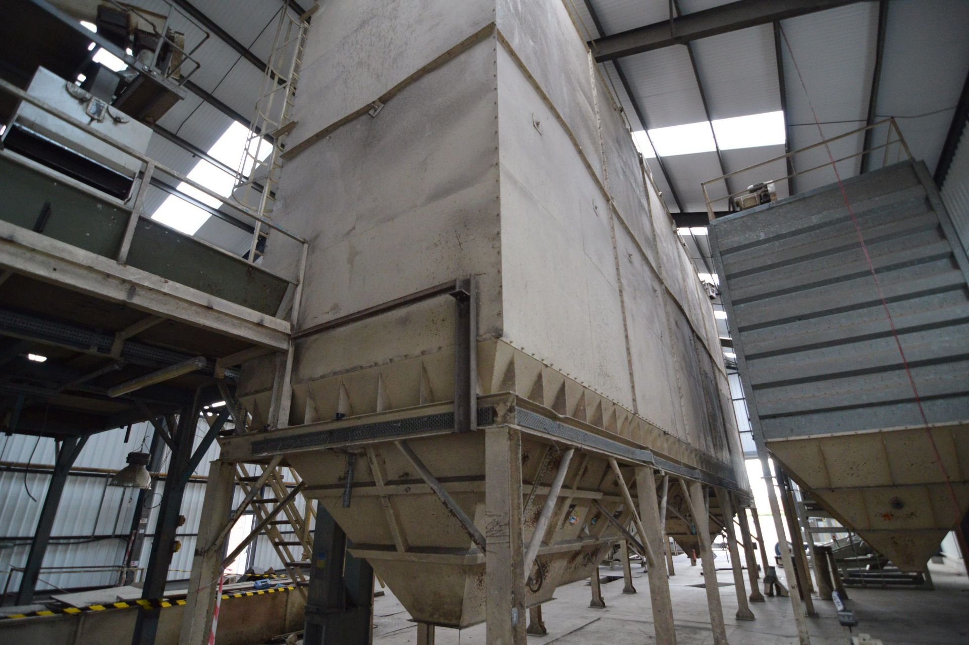 Five Compartment Bolted Sectional Steel Grain Stor - Image 3 of 3